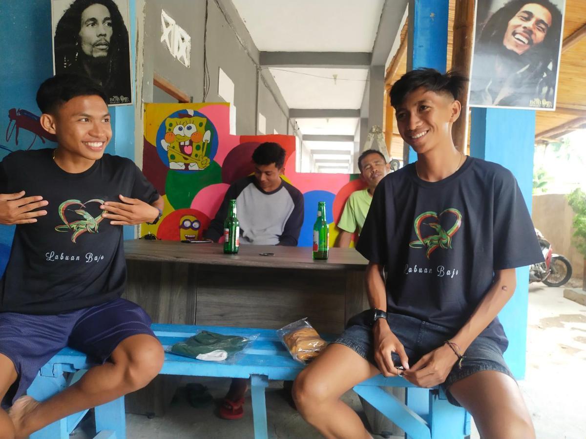Komodoku One Love Homestay And Tour Labuan Bajo Exterior photo