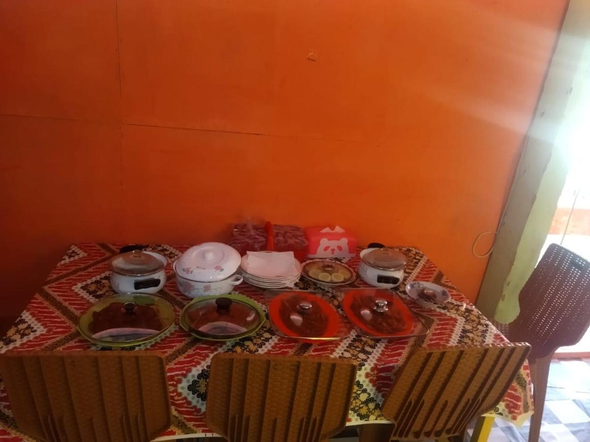 Komodoku One Love Homestay And Tour Labuan Bajo Exterior photo